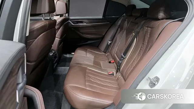 BMW 5 Series (G30) 2020 Белый из Кореи, фото 3