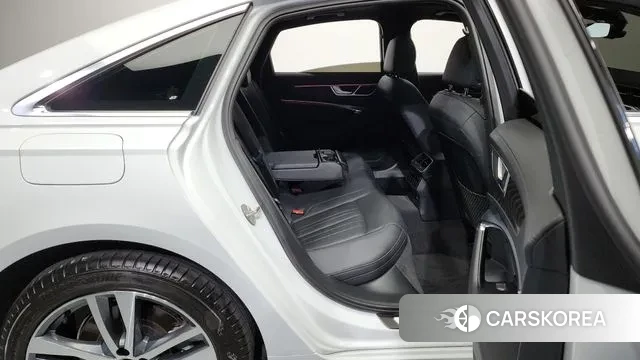 Audi A6 (C8) 2023 Белый из Кореи, фото 3