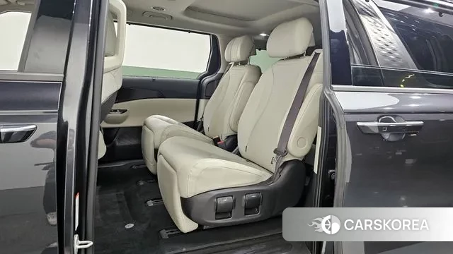 Kia Carnival 4th generation 2023 Серый из Кореи, фото 3
