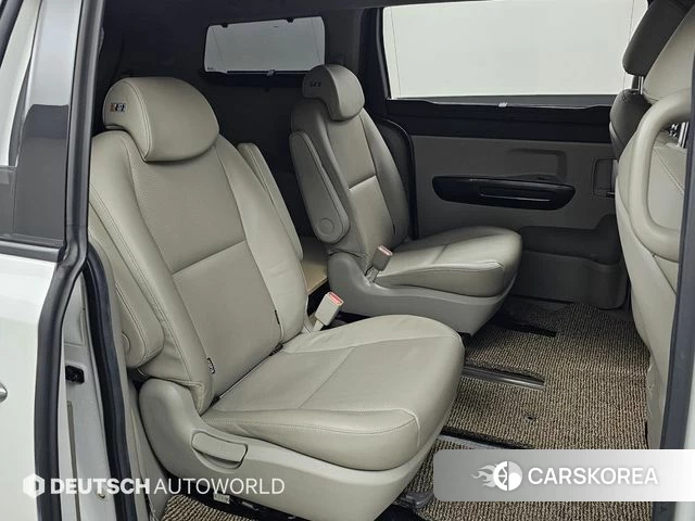 Kia The New Carnival 2019 Белый из Кореи, фото 3