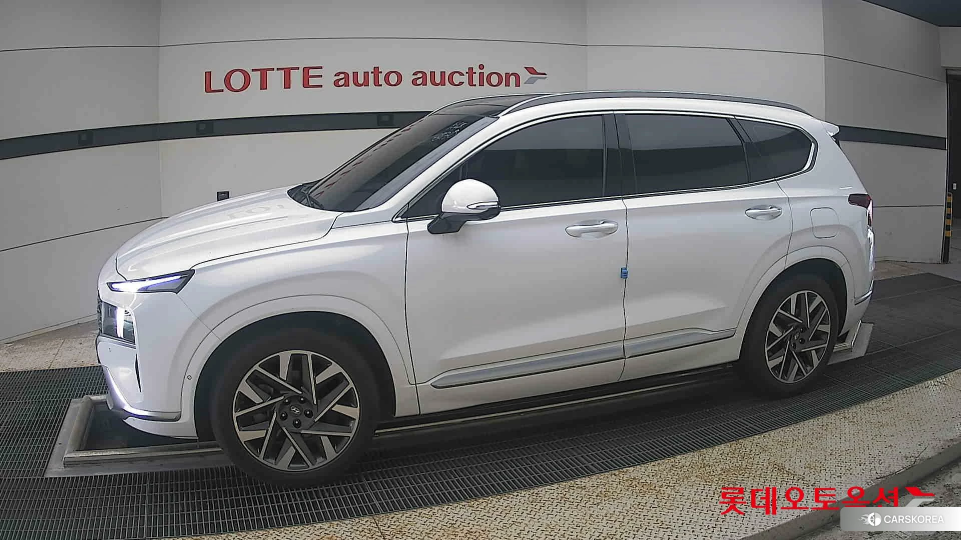Hyundai Santa Fe 2021 Белый из Кореи, фото 3