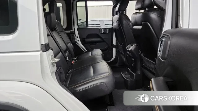 Jeep Wrangler (JL) 2024 Белый из Кореи, фото 3