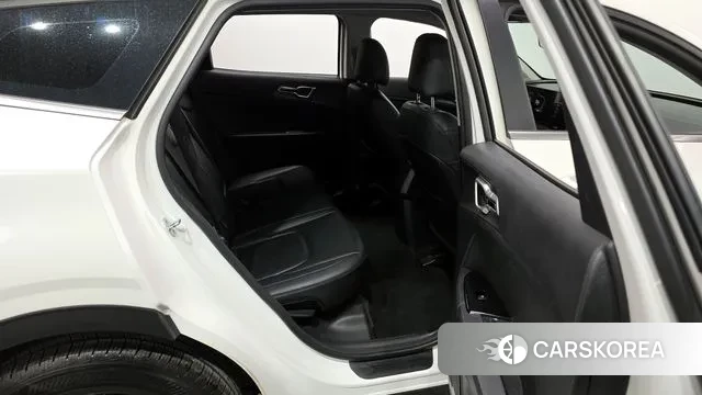 Kia Sportage 5th Generation 2022 Белый из Кореи, фото 3