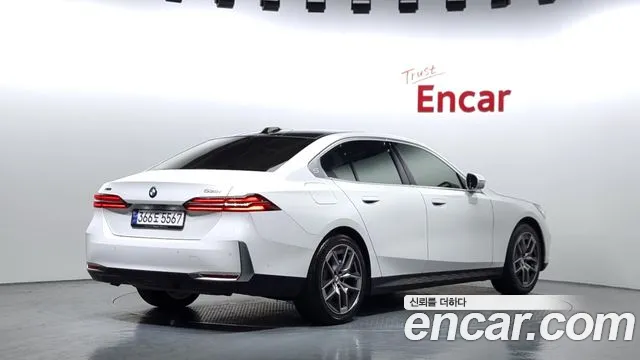 BMW 5 Series (G60) id 2660009 из Кореи 3