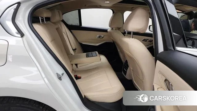 BMW 3 Series (G20) 2020 Белый из Кореи, фото 3