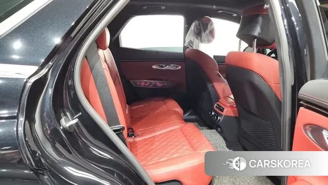 Genesis GV70 2021 Черный из Кореи, фото 3