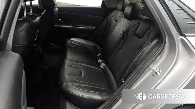 Hyundai Avante (CN7) 2021 Серебристо-серый из Кореи, фото 3