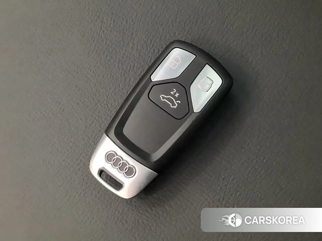 Audi Q5L 2021 Белый из Китая, фото 3