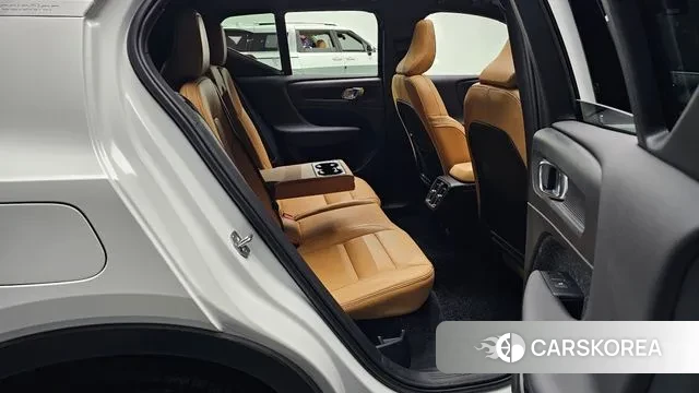 Volvo XC40 2020 Белый из Кореи, фото 3