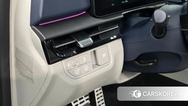 Kia The New Sportage 5th Generation Hybrid 2024 Белый из Кореи, фото 3