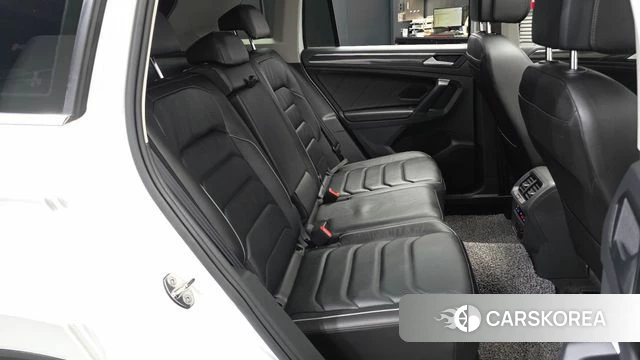 Volkswagen Tiguan second Generation 2021 Белый из Кореи, фото 3