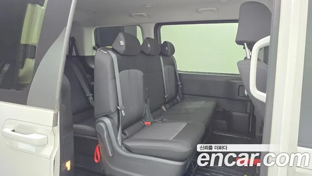 Hyundai Staria 2022 Белый из Кореи, фото 3