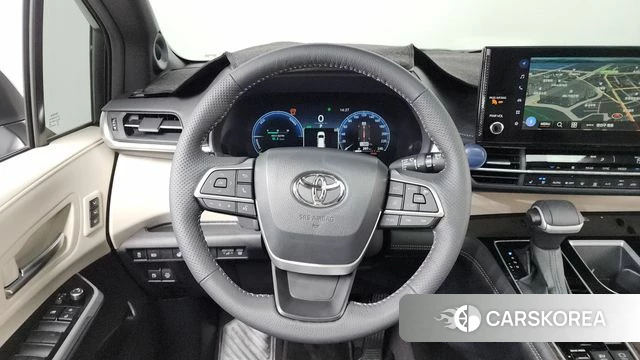 Toyota Sienna 4th Generation 2025 Белый из Кореи, фото 3