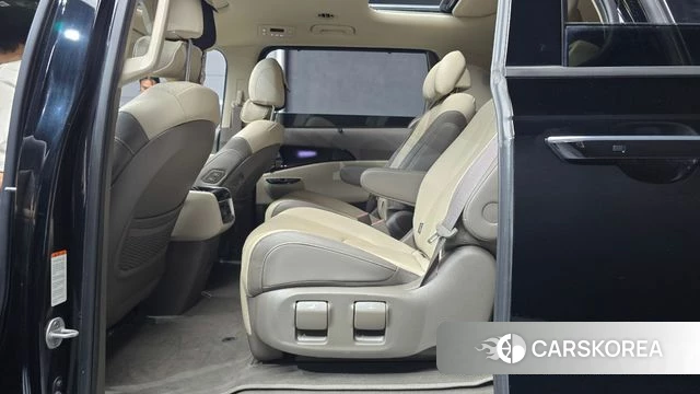 Kia Carnival 4th generation 2023 Черный из Кореи, фото 3