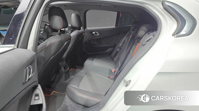 BMW 1 Series (F40) 2020 Белый из Кореи, фото 3