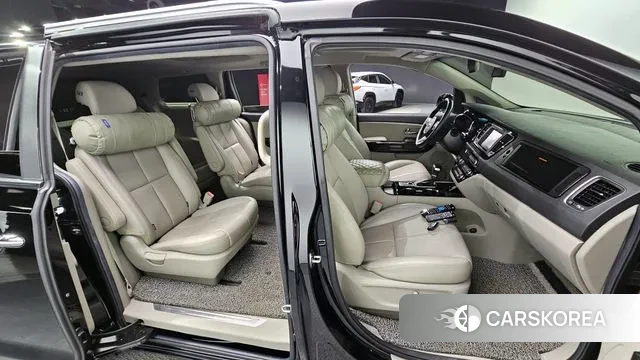 Kia The New Carnival 2019 Черный из Кореи, фото 3