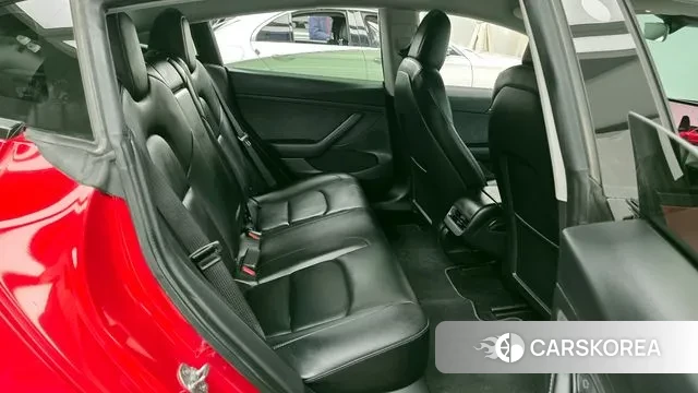 Tesla Model 3 2022 Красный из Кореи, фото 3