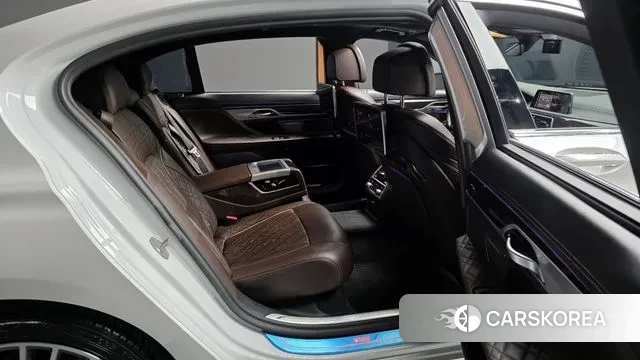 BMW 7 Series (G11) 2020 Белый из Кореи, фото 3