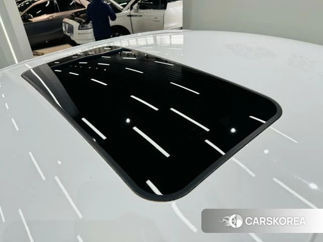 Roewe i5 2023 Белый из Китая, фото 3