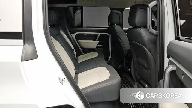 Land Rover Defender (L663) 2024 Белый из Кореи, фото 3