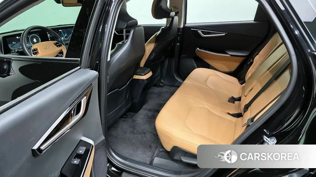 Kia EV6 2023 Черный из Кореи, фото 3