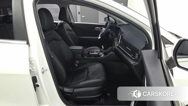 Kia Sportage 5th Generation 2022 Белый из Кореи, фото 3