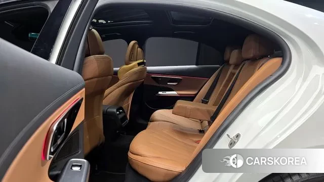 Mercedes-Benz E-Class W214 2024 Белый из Кореи, фото 3