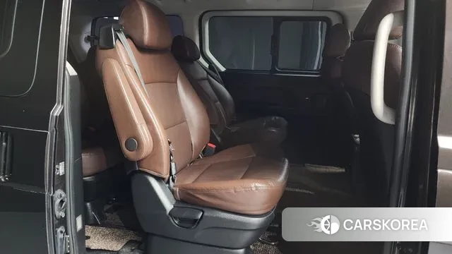 Hyundai The New Grand Starex 2018 Коричневый из Кореи, фото 3