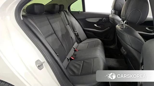 Mercedes-Benz C-Class W205 2018 Белый из Кореи, фото 3