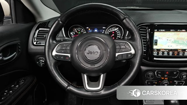 Jeep Compass 2nd Generation 2021 Белый из Кореи, фото 3