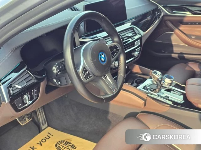 BMW 5 Series (G30) 2022 Серый из Кореи, фото 3