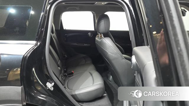 Mini Cooper Countryman 2023 Черный из Кореи, фото 3