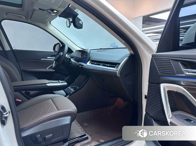 BMW X1 2024 Белый из Китая, фото 3