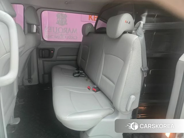 Hyundai The New Grand Starex 2019 Белый из Кореи, фото 3