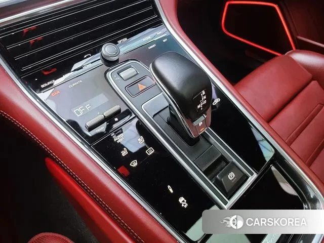 Porsche Panamera (971) 2018 Черный из Кореи, фото 3