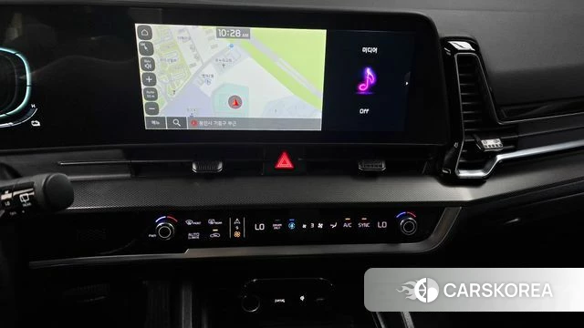 Kia Sportage 5th Generation Hybrid 2023 Белый из Кореи, фото 3