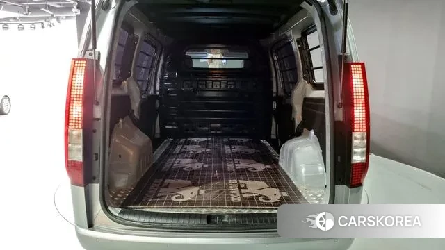 Hyundai Staria 2022 Серебряный из Кореи, фото 3