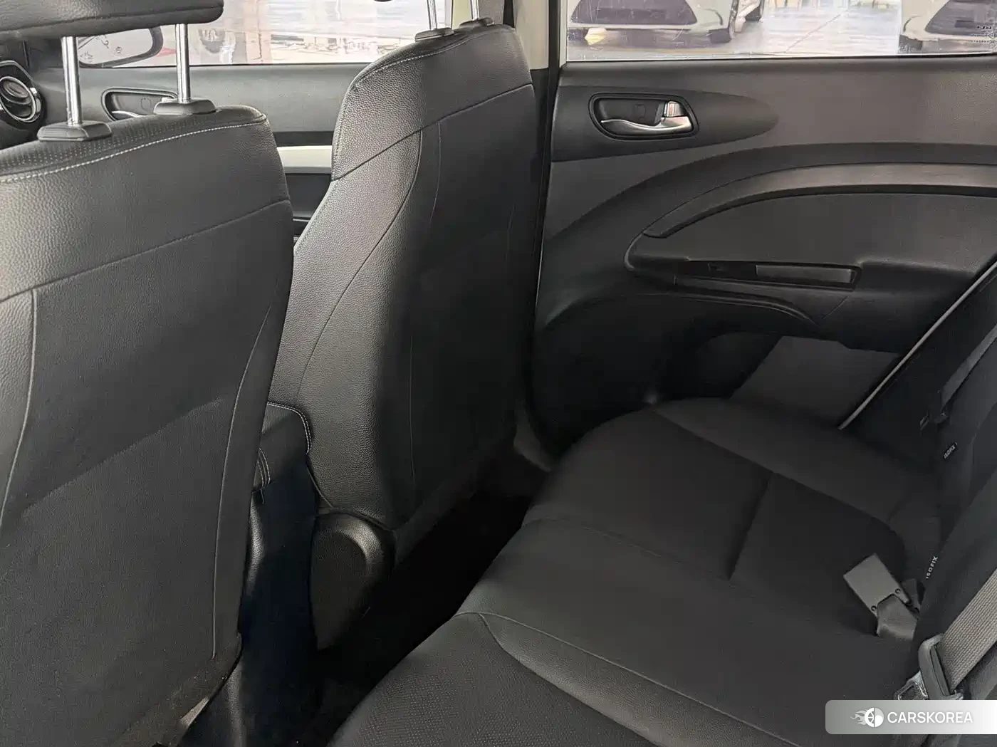 Kia KX1 2022 Белый из Китая, фото 3