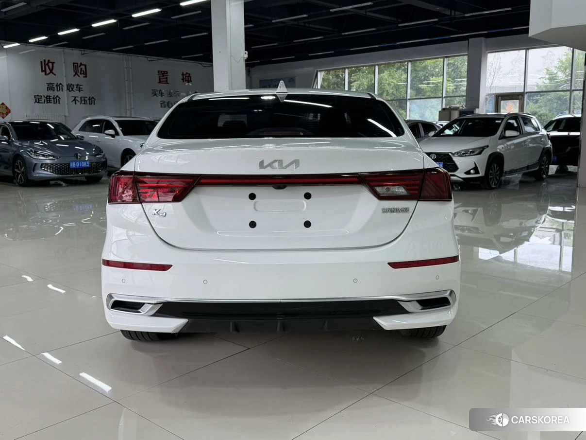 Kia K3 2021 Белый из Китая, фото 3