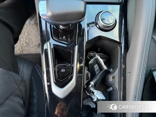 Renault Korea (Samsung) Grand Coleos 2024 Жемчужный цвет из Кореи, фото 3