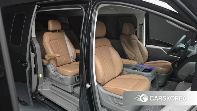 Hyundai Staria 2024 Черный из Кореи, фото 3