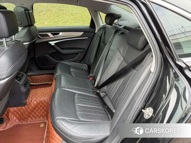 Audi A6L 2023 Черный из Китая, фото 3