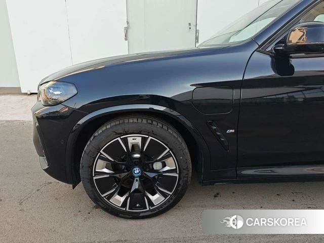 BMW iX3 2024 Черный из Китая, фото 3