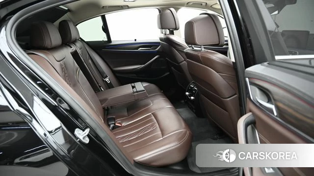 BMW 5 Series (G30) 2022 Черный из Кореи, фото 3