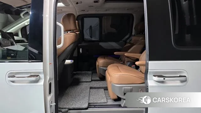 Hyundai Staria 2024 Белый из Кореи, фото 3