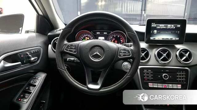 Mercedes-Benz GLA-Class X156 2018 Белый из Кореи, фото 3