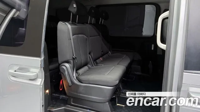 Hyundai Staria 2021 Серебристо-серый из Кореи, фото 3