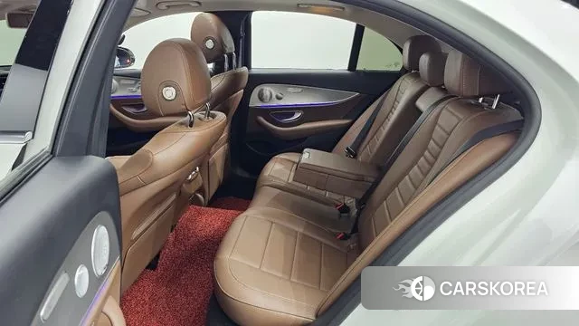 Mercedes-Benz E-Class W213 2019 Белый из Кореи, фото 3