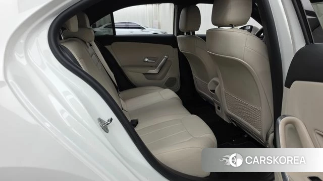 Mercedes-Benz A-Class W177 2022 Белый из Кореи, фото 3