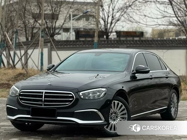 Mercedes-Benz E-class 2023 Черный из Китая, фото 3